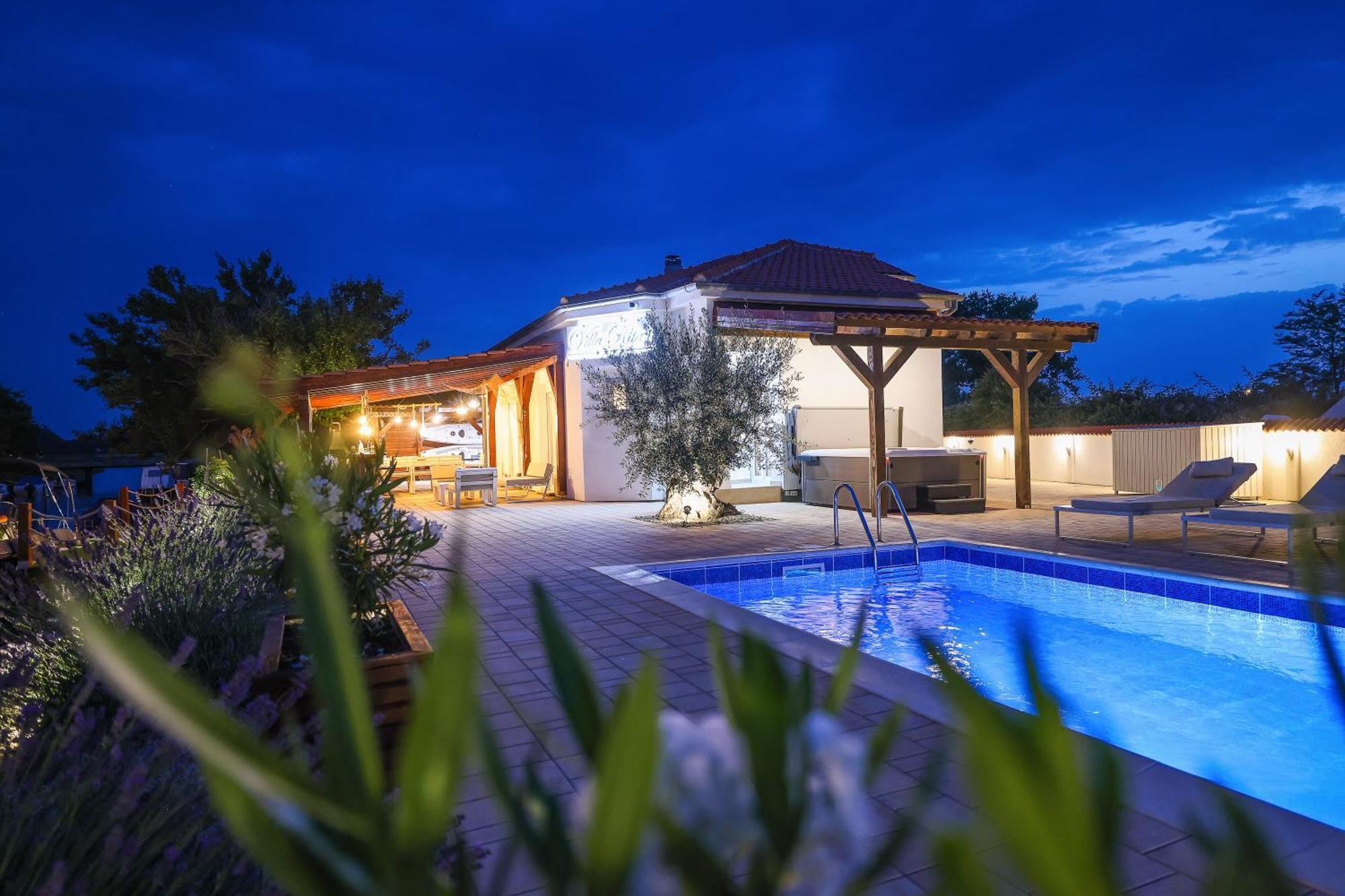 Villa Rita I Nin Exterior photo